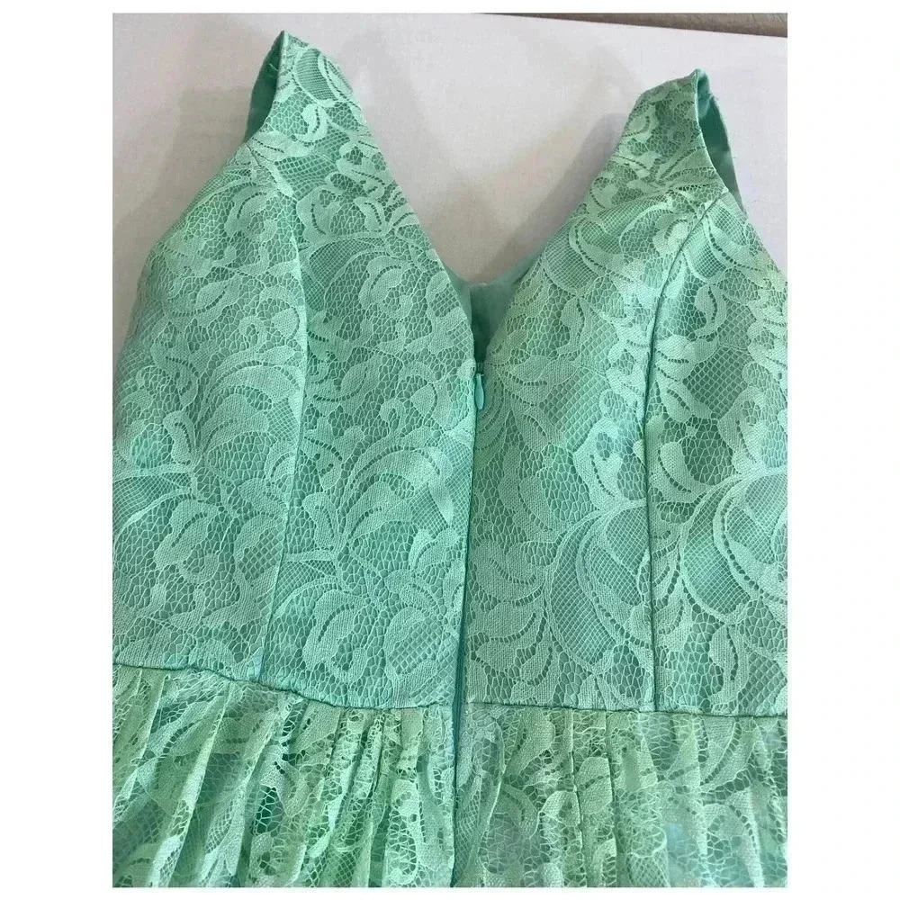Mint Green Lace A-line Dress, Size Small w/ removable Sash & Built in Bra - Picture 9 of 11